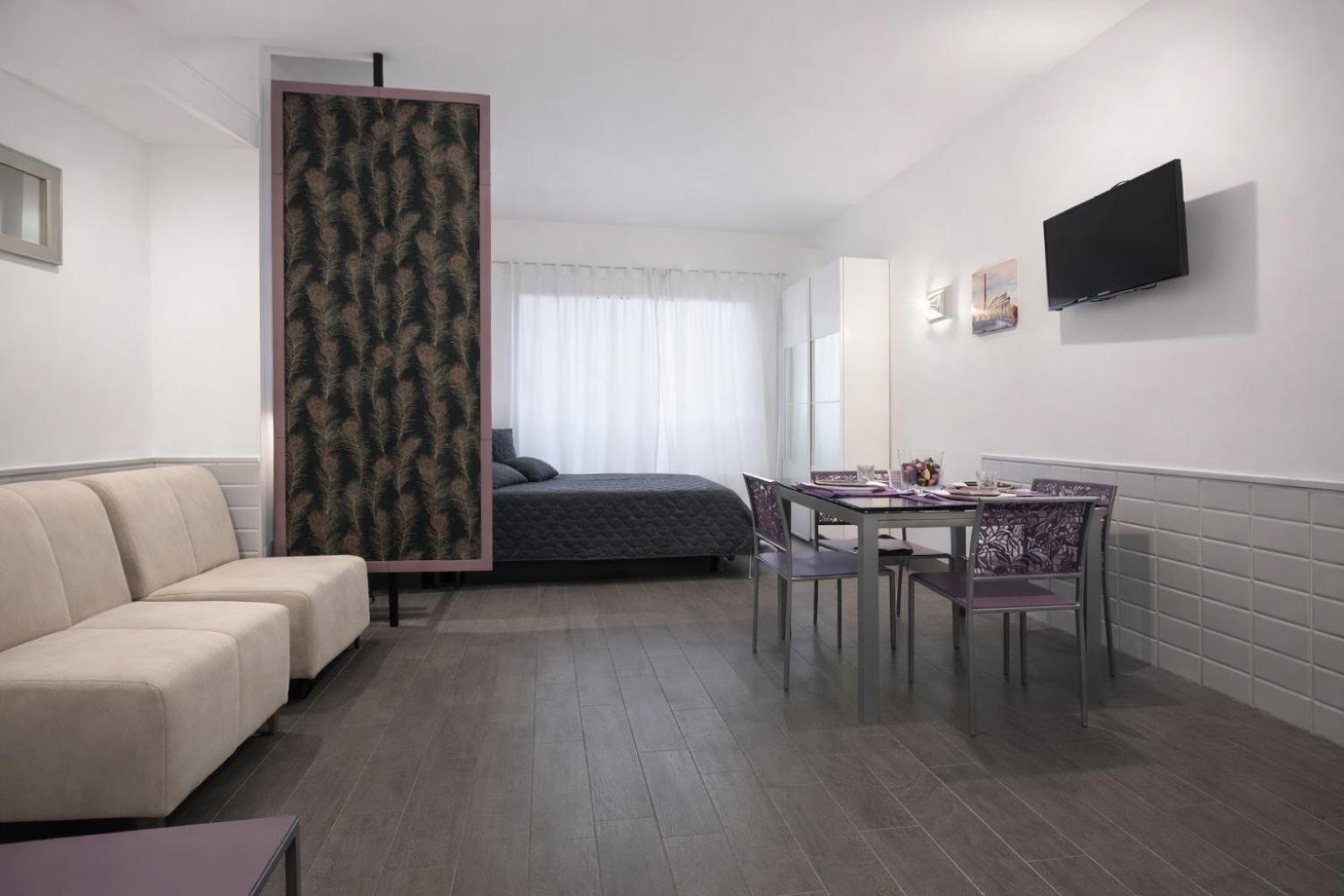 Saint Peter Basilica 200M- 2Br -2Ba -Sleeps 6, Rome
